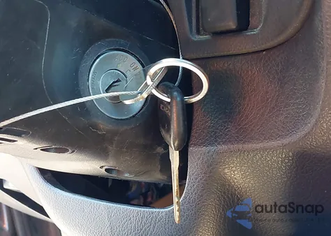 2002 Isuzu Axiom Xs z USA, uszkodzony, nr VIN 4S2CE58X124611006